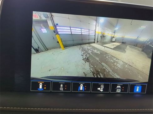 Certified 2024 GMC Yukon SLT w/ SLT Luxury Package image 14