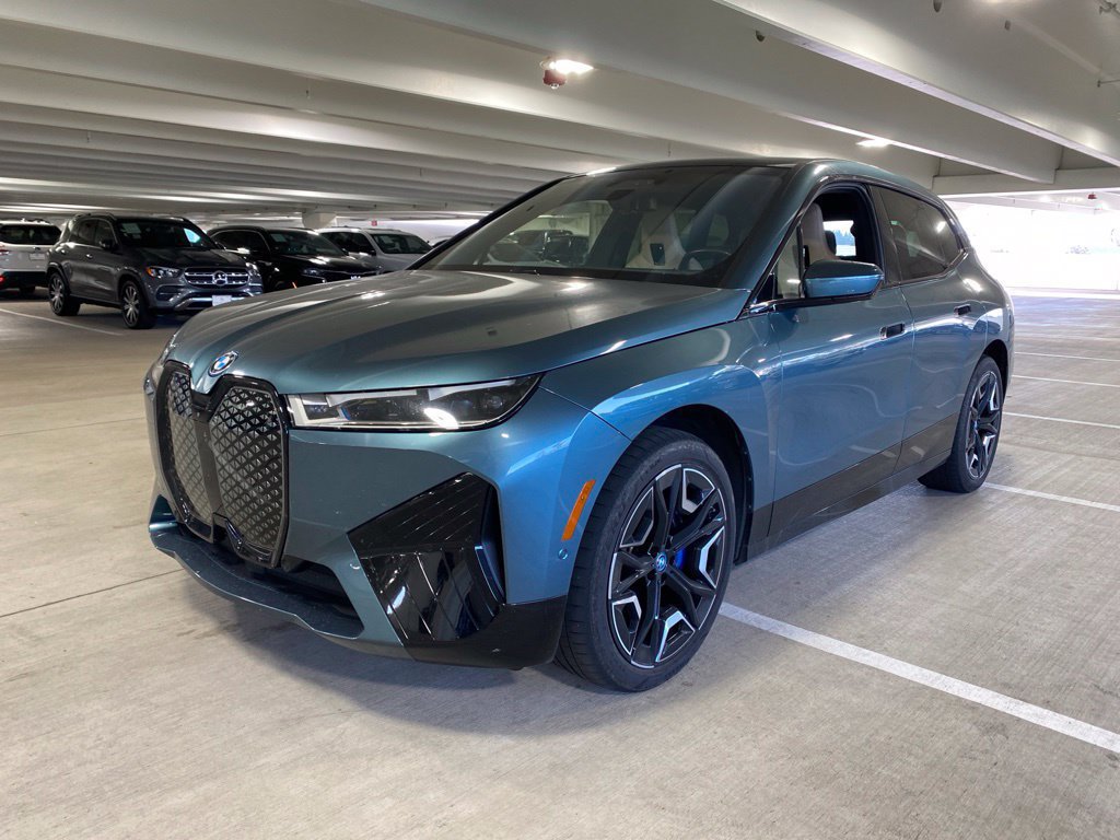 Used 2024 BMW iX xDrive50 w/ Premium Package AWD/4WD image 1