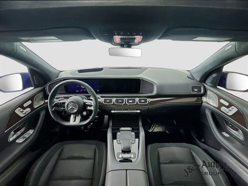 Used 2024 Mercedes-Benz GLS 63 AMG 4MATIC image 29