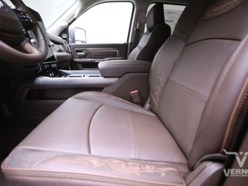 New 2026 RAM 2500 Limited image 10