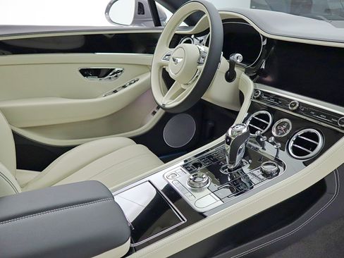 New 2026 Bentley Continental GT image 40