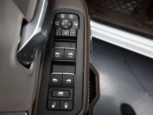 Used 2026 RAM 3500 Laramie w/ Towing Technology Group AWD/4WD image 7