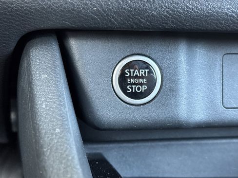 Certified 2023 Nissan Rogue SV image 25