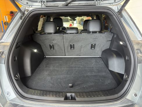 Used 2025 Chevrolet Equinox LT w/ Convenience Package II image 21