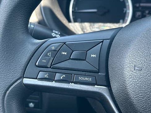 Used 2022 Nissan Kicks S FWD image 21