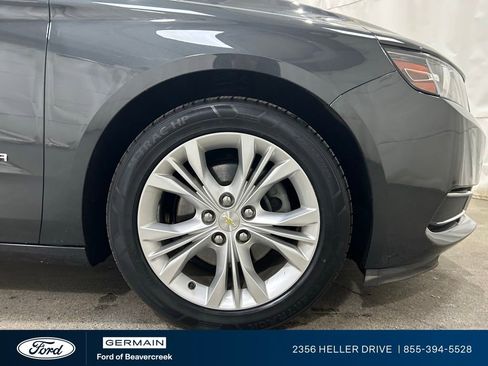 Used 2015 Chevrolet Impala LT w/ Convenience Package image 11