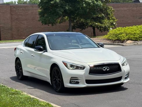 Used 2015 INFINITI Q50 Premium w/ All Weather Package RWD image 3