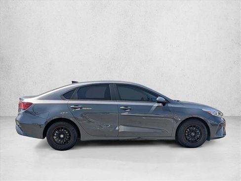 Used 2024 Kia Forte LX FWD image 4