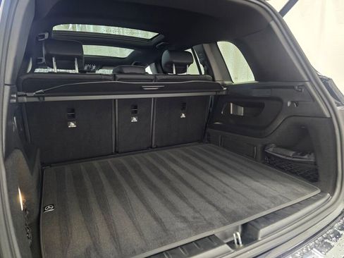 Used 2025 Mercedes-Benz GLB 250 4MATIC image 21