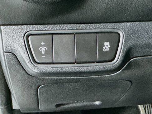 Used 2024 Kia Forte LXS FWD image 12