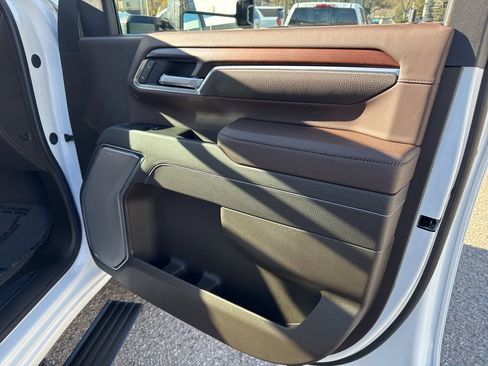 New 2026 GMC Sierra 2500 Denali w/ Denali Reserve Package image 29