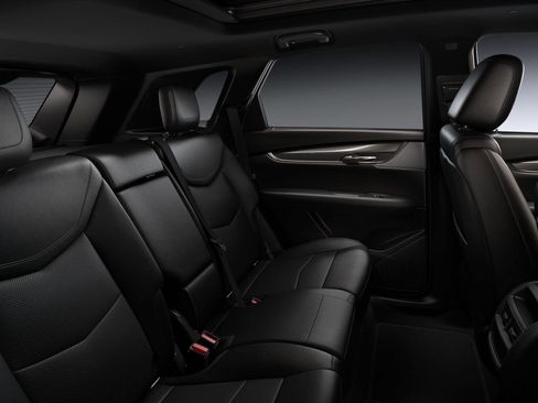 New 2025 Cadillac XT5 Sportv image 34