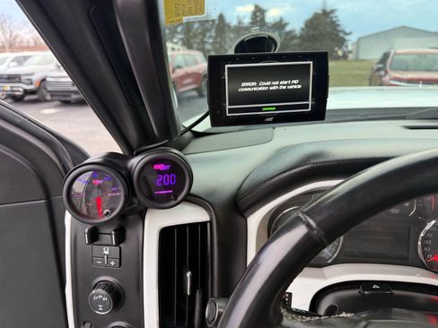 Used 2019 Chevrolet Silverado 2500 LT w/ Z71 Package, Off-Road image 23