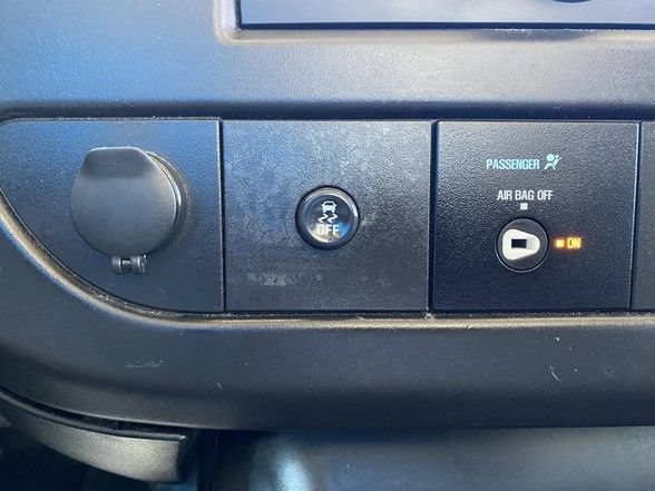 Used 2020 Chevrolet Express 3500 Extended w/ Driver Convenience Package RWD image 35