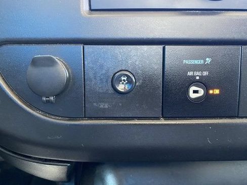 Used 2020 Chevrolet Express 3500 Extended w/ Driver Convenience Package RWD image 35