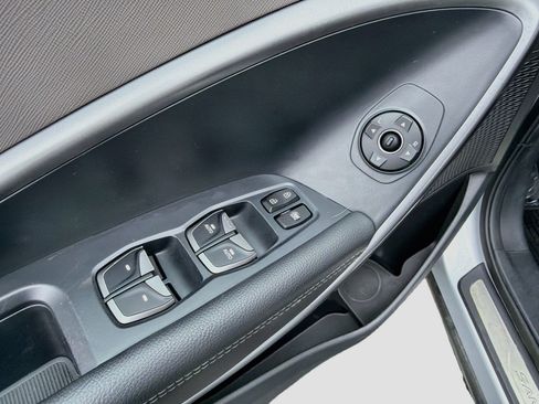 Used 2018 Hyundai Santa Fe Sport w/ 2.4L Tech Package 04 FWD image 13