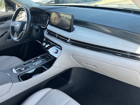 Certified 2026 INFINITI QX60 Luxe w/ Family Package FWD image 14
