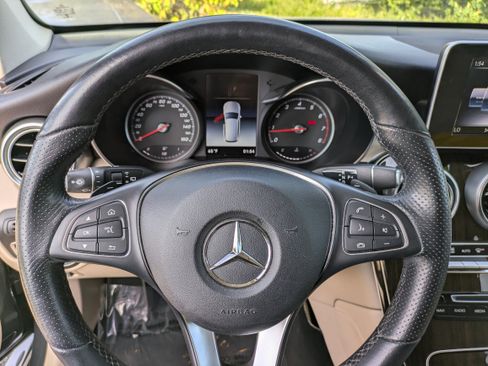 Used 2019 Mercedes-Benz GLC 300 image 27