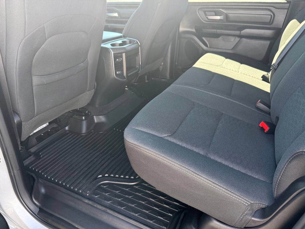 Used 2026 RAM 1500 Express AWD/4WD image 12