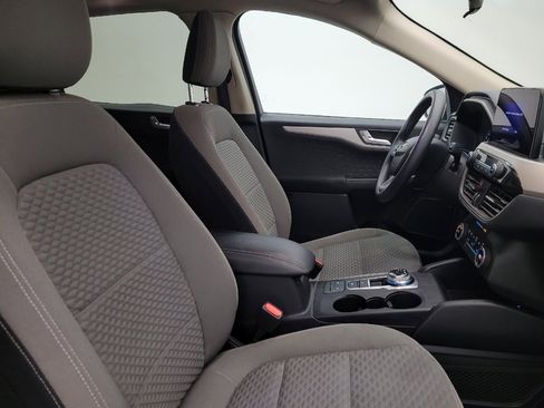 Used 2020 Ford Escape SE image 21