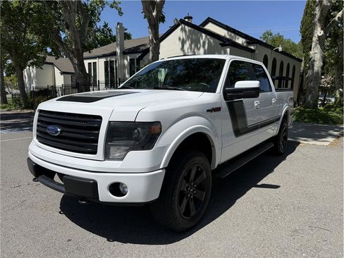 Used 2014 Ford F150 FX4 w/ Equipment Group 402A Luxury AWD/4WD image 3