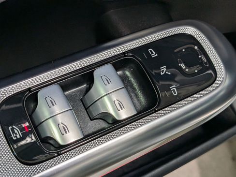 Used 2024 Mercedes-Benz E 350 4MATIC Sedan image 16