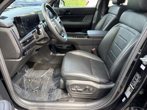 Used 2025 Hyundai Santa Fe Calligraphy FWD image 29