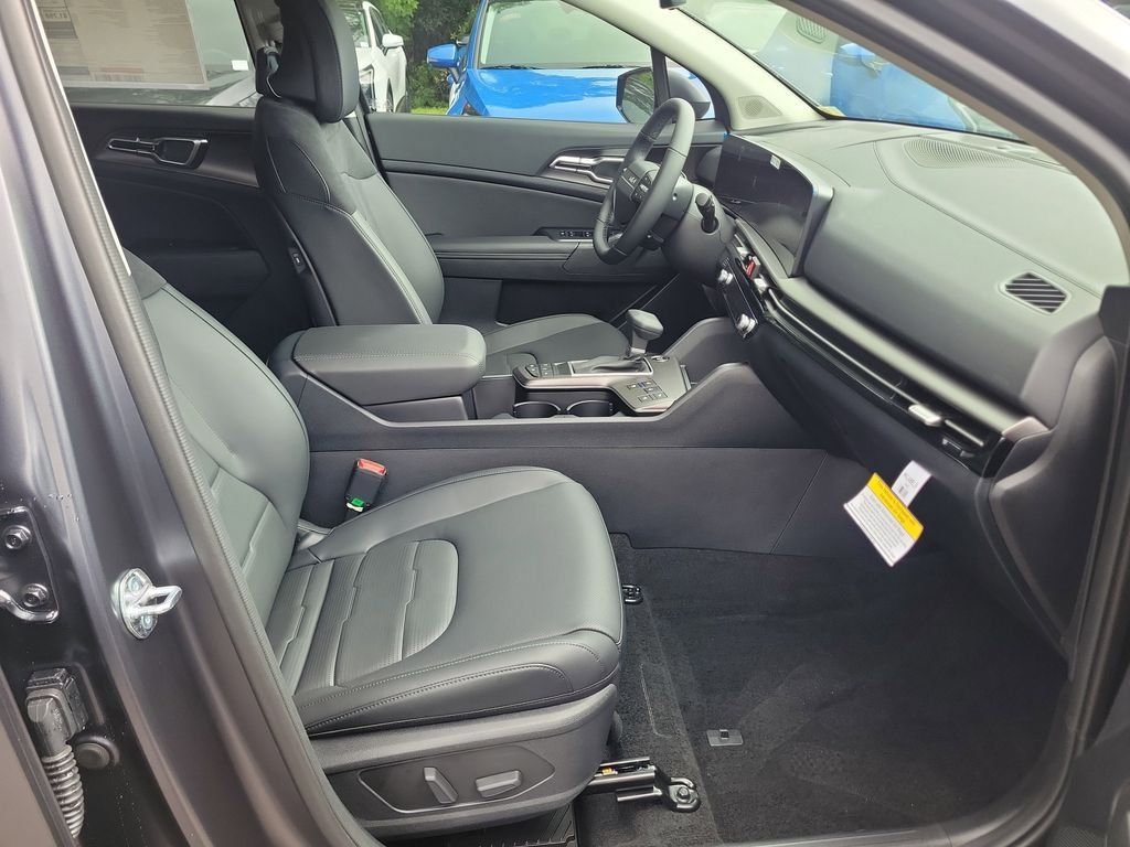 New 2026 Kia Sportage SX FWD image 7