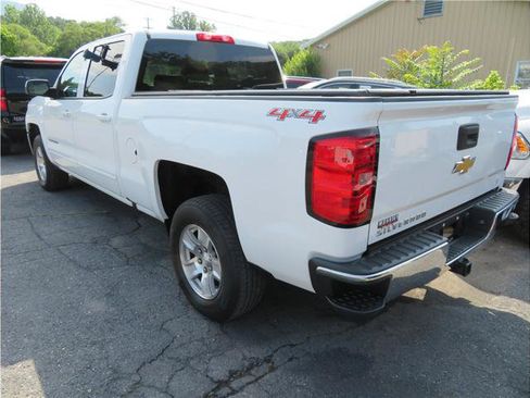 Used 2016 Chevrolet Silverado 1500 LT w/ LT Convenience Package AWD/4WD image 2