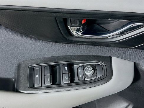 Used 2025 Subaru Outback Premium image 17