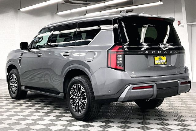 Used 2025 Nissan Armada Platinum AWD/4WD image 2
