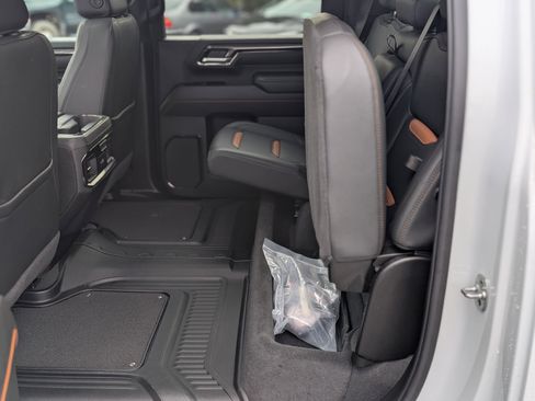 Used 2025 GMC Sierra 2500 AT4 w/ AT4 Premium Plus Package image 42