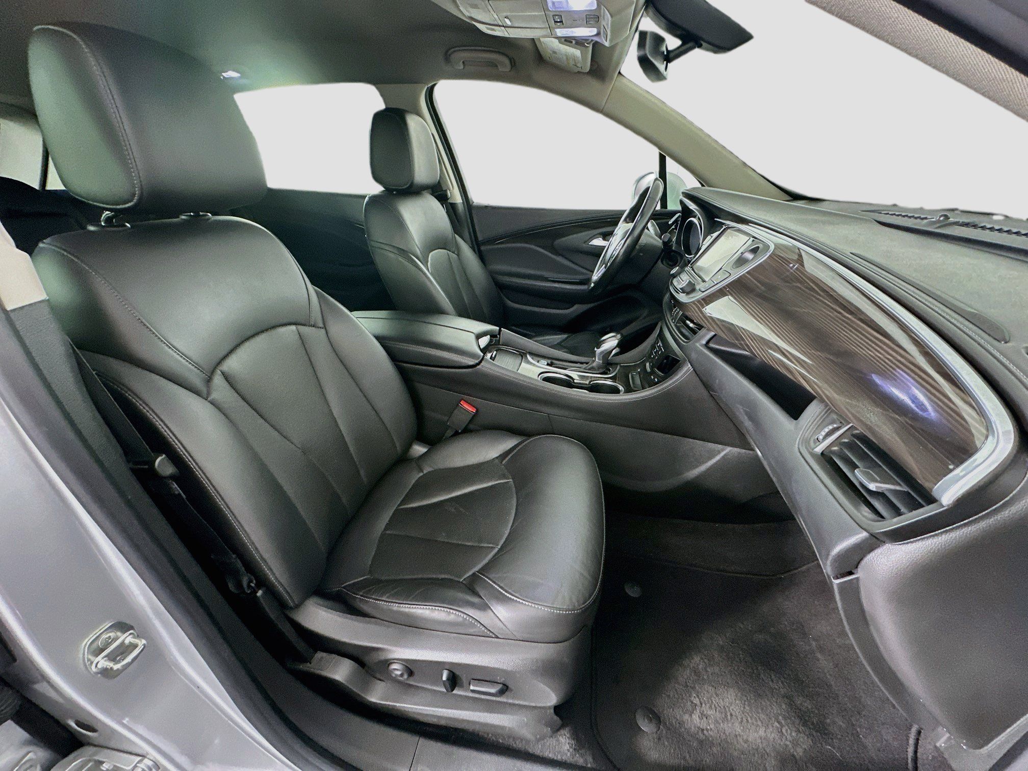 Used 2019 Buick Envision Essence AWD/4WD image 31