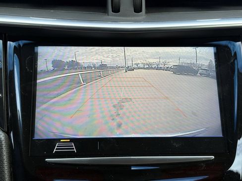 Used 2019 Cadillac XTS image 10