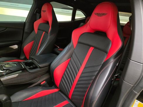 Used 2023 Aston Martin DBX 707 image 32