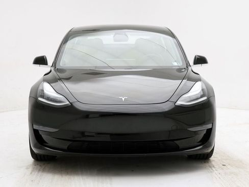 Used 2020 Tesla Model 3 Standard Range Plus image 3