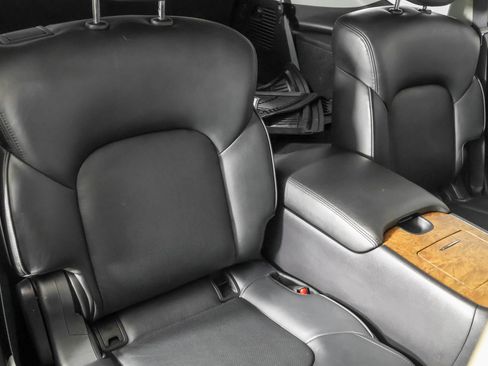 Used 2021 Nissan Armada SL w/ Captain's Chairs Package AWD/4WD image 45