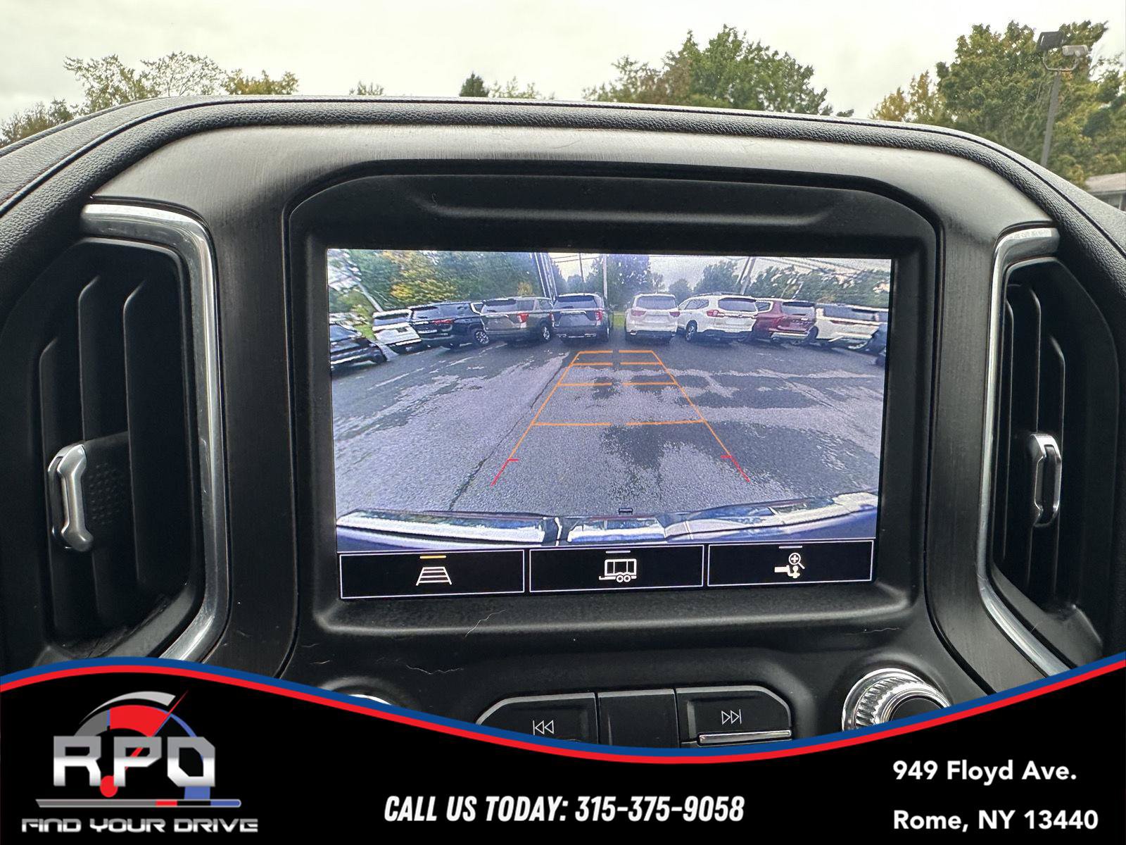 Used 2021 GMC Sierra 1500 AT4 AWD/4WD image 16