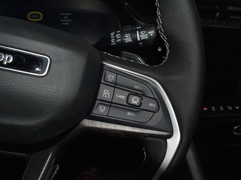 New 2026 Jeep Grand Cherokee Altitude AWD/4WD image 17