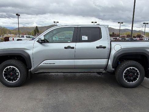 New 2026 Toyota Tacoma TRD Off-Road AWD/4WD image 6