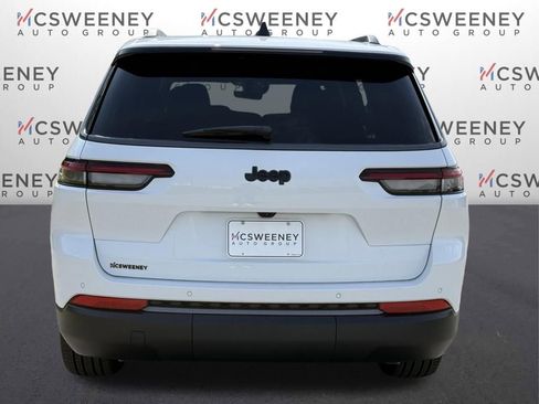 New 2026 Jeep Grand Cherokee L Limited w/ Limited Altitude Package RWD image 5