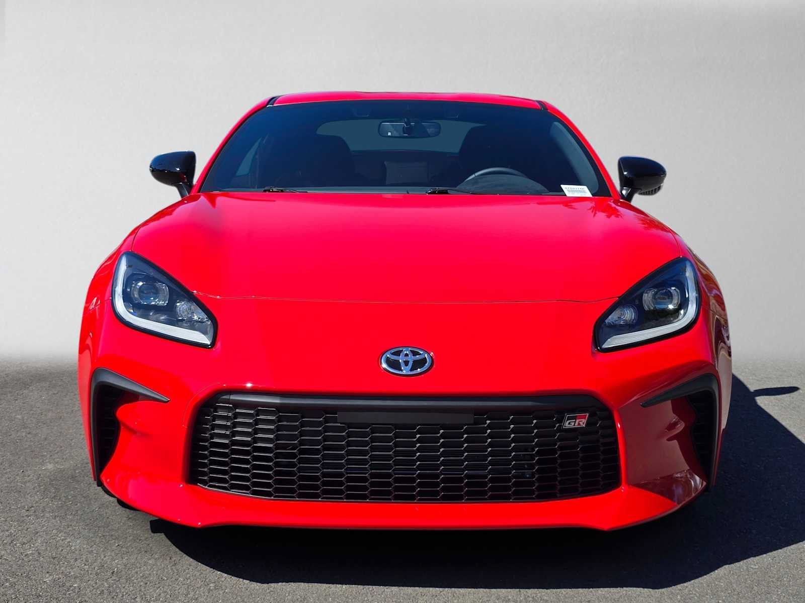 Used 2025 Toyota GR86 Premium w/ ALL Weather Mat Package (TMS) RWD image 8