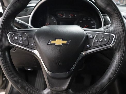 Used 2025 Chevrolet Malibu LS image 12