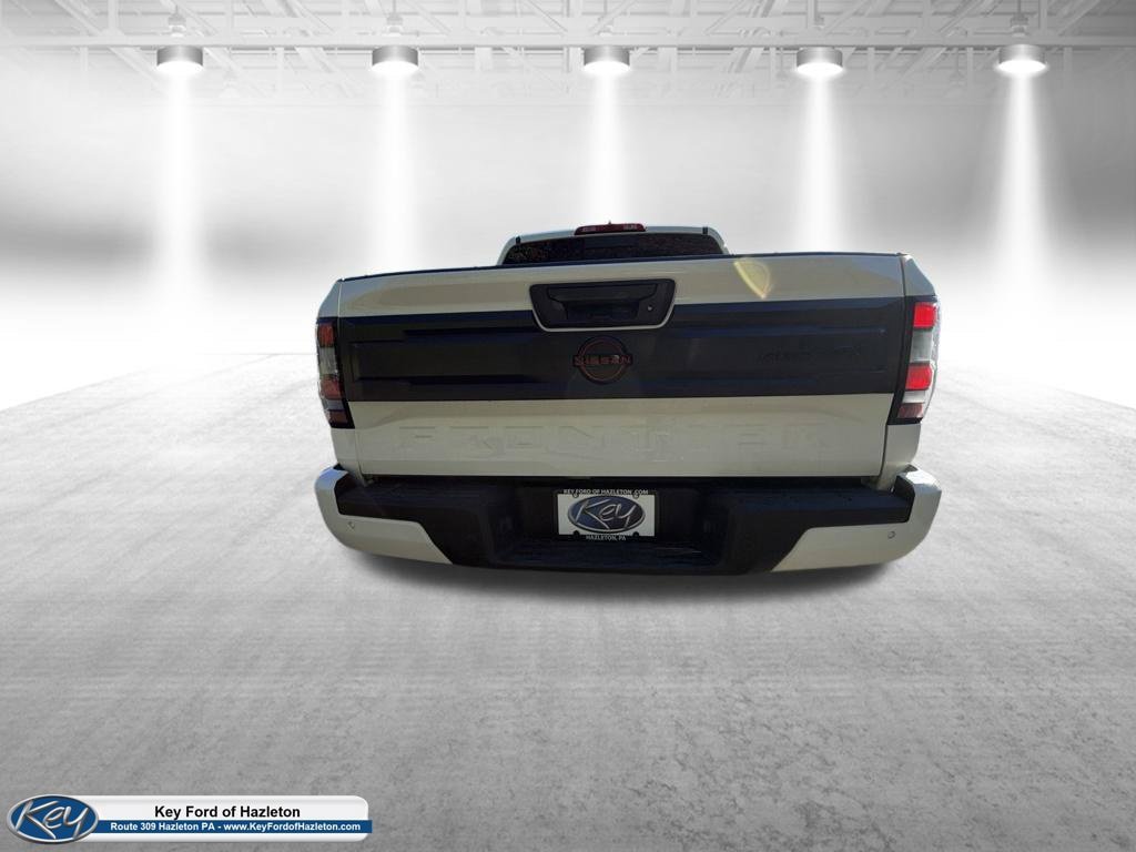 Used 2026 Nissan Frontier PRO-4X AWD/4WD image 7