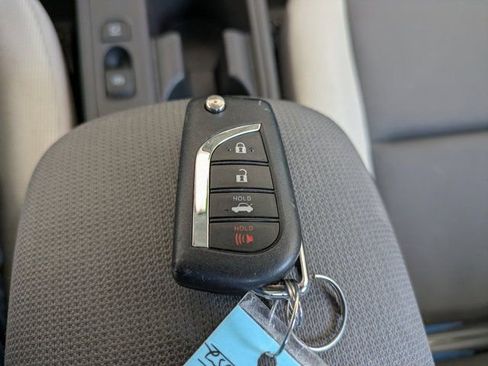 Used 2025 Toyota Corolla LE image 26