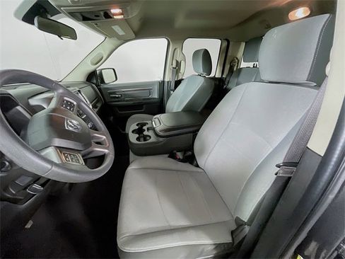 Used 2024 RAM 1500 Classic SLT image 20