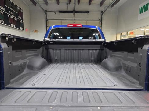 Used 2014 Toyota Tundra SR5 w/ SR5 Upgrade Package image 21