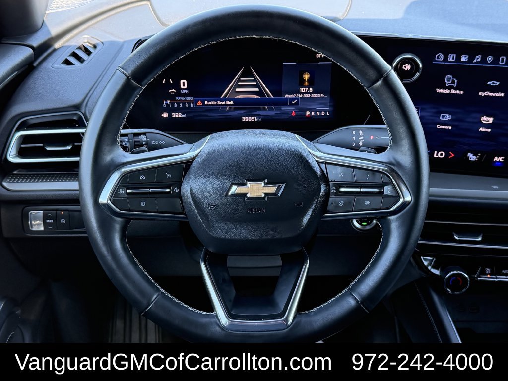 Used 2025 Chevrolet Traverse LT FWD image 12
