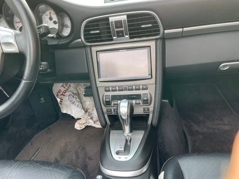 Used 2007 Porsche 911 Cabriolet image 16