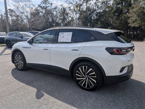 Used 2024 Volkswagen ID.4 S image 5